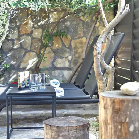 Danica On The Hills, Seaview Villa